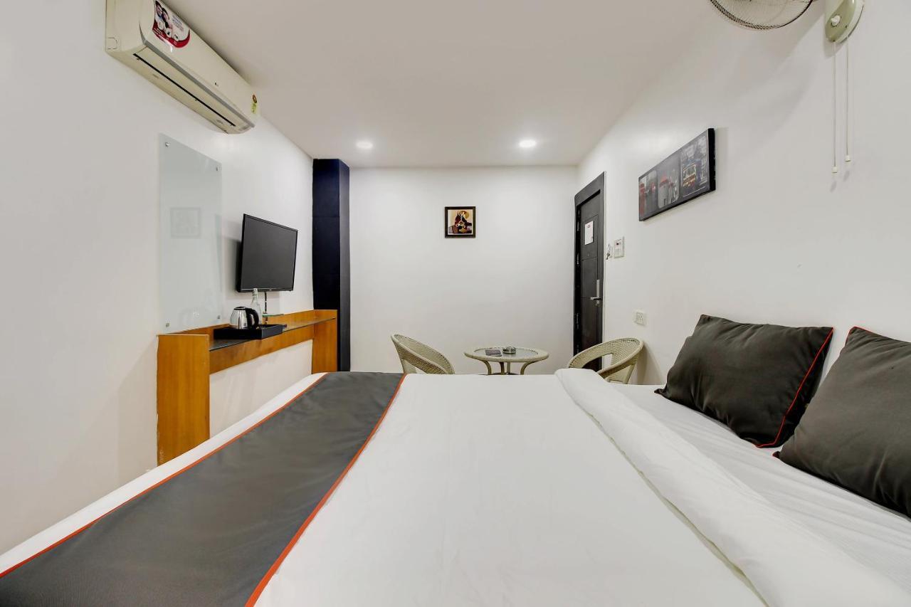 Oyo 2794 Hotel Plaza Inn Guwahati Exterior foto