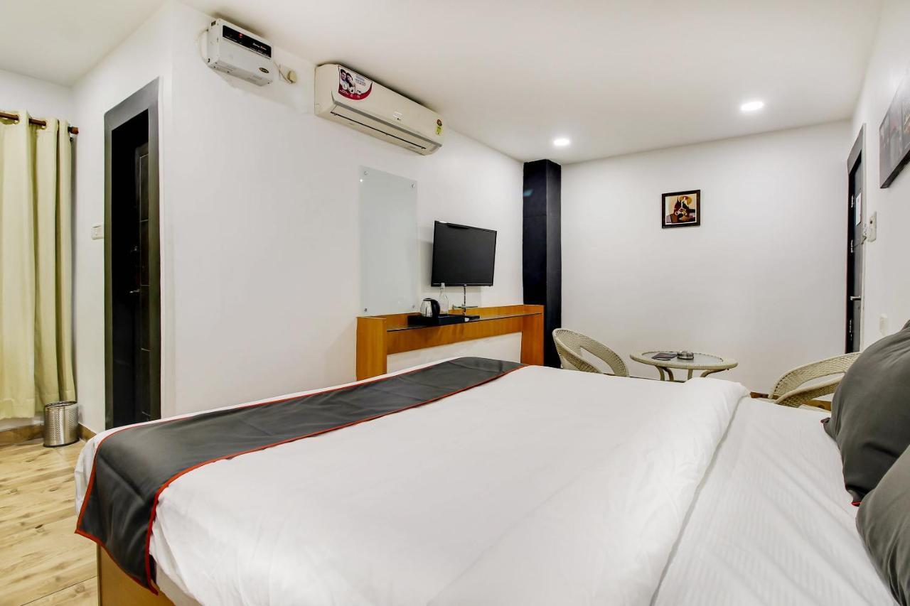 Oyo 2794 Hotel Plaza Inn Guwahati Exterior foto